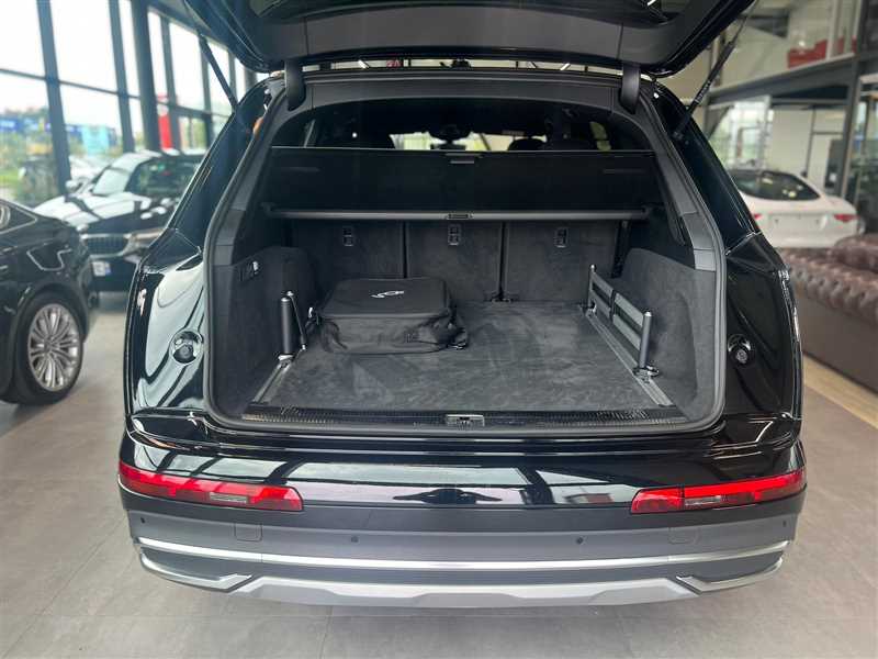 Audi Q7 55 TFSIe S-LINE QUATTRO S-TRONIC