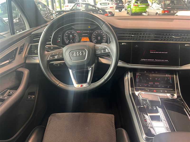 Audi Q7 55 TFSIe S-LINE QUATTRO S-TRONIC