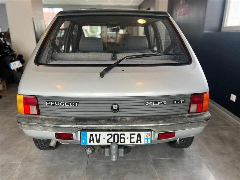 PEUGEOT 205 GT