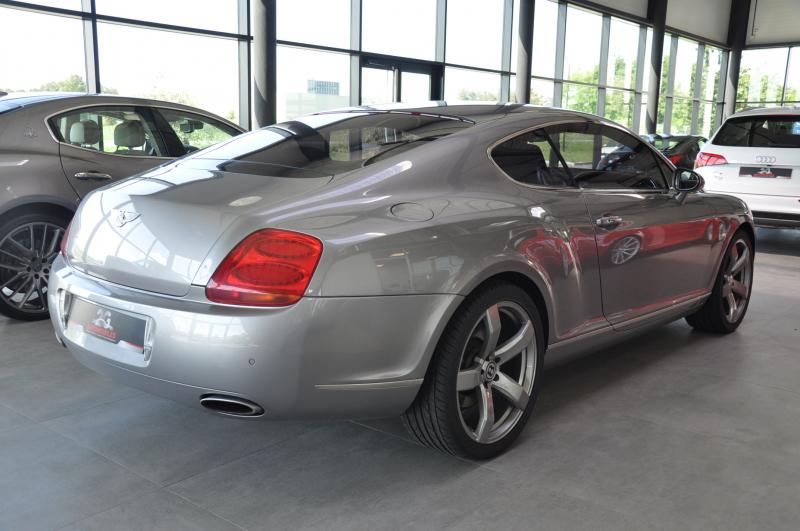 Bentley CONTINENTAL GT 6.0 V12